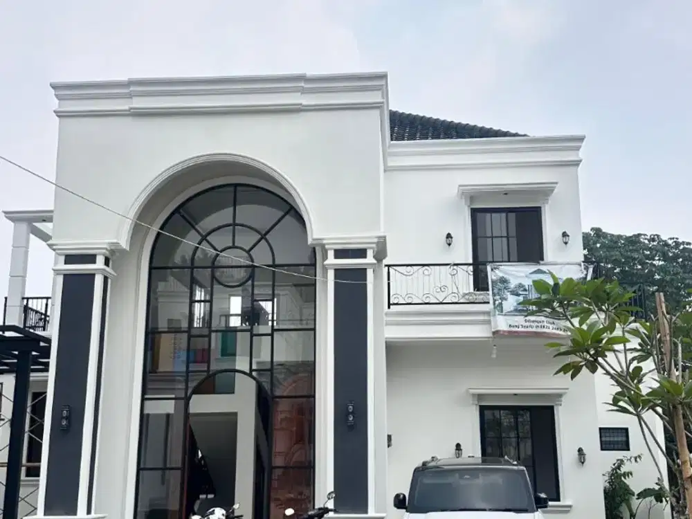 DIJUAL RUMAH MEWAH AMERICAN CLASSIC SENTUL CITY COCOK UNTUK INVESTASI AKSES MENUJU JALAN TOLL