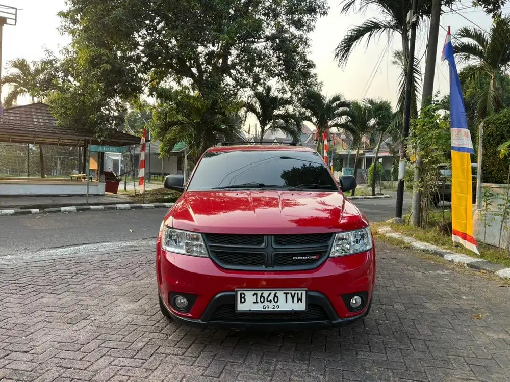 Dodge Journey SXT Platinum Tangan 1