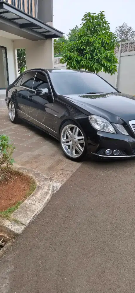 Mercy w212 e250 cgi 2011