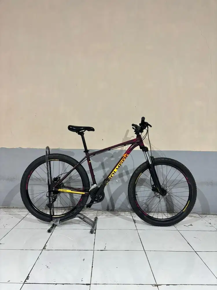 POLYGON PREMIER 4 TAHUN 2021