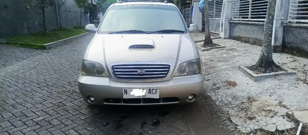 Dijual Kia Carnival Diesel AT th 2003