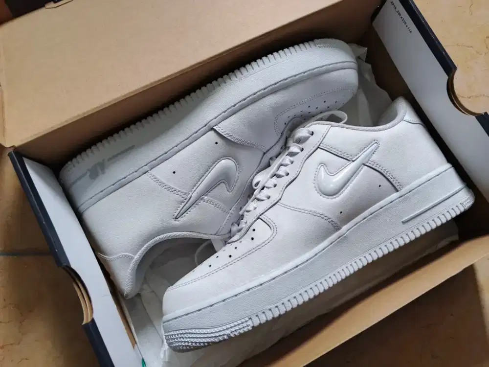 NIKE AIR FORCE 1 Jewel