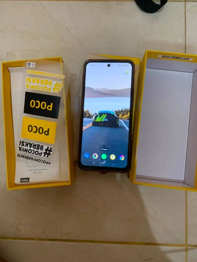 Dijual POCO M6 4G RAM 8GB + Storage 256GB.
