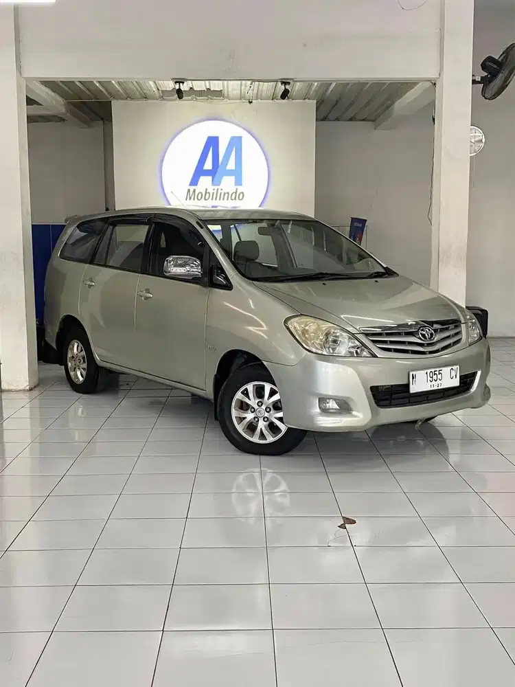 TOYOTA KIJANG INNOVA G 2009 MT