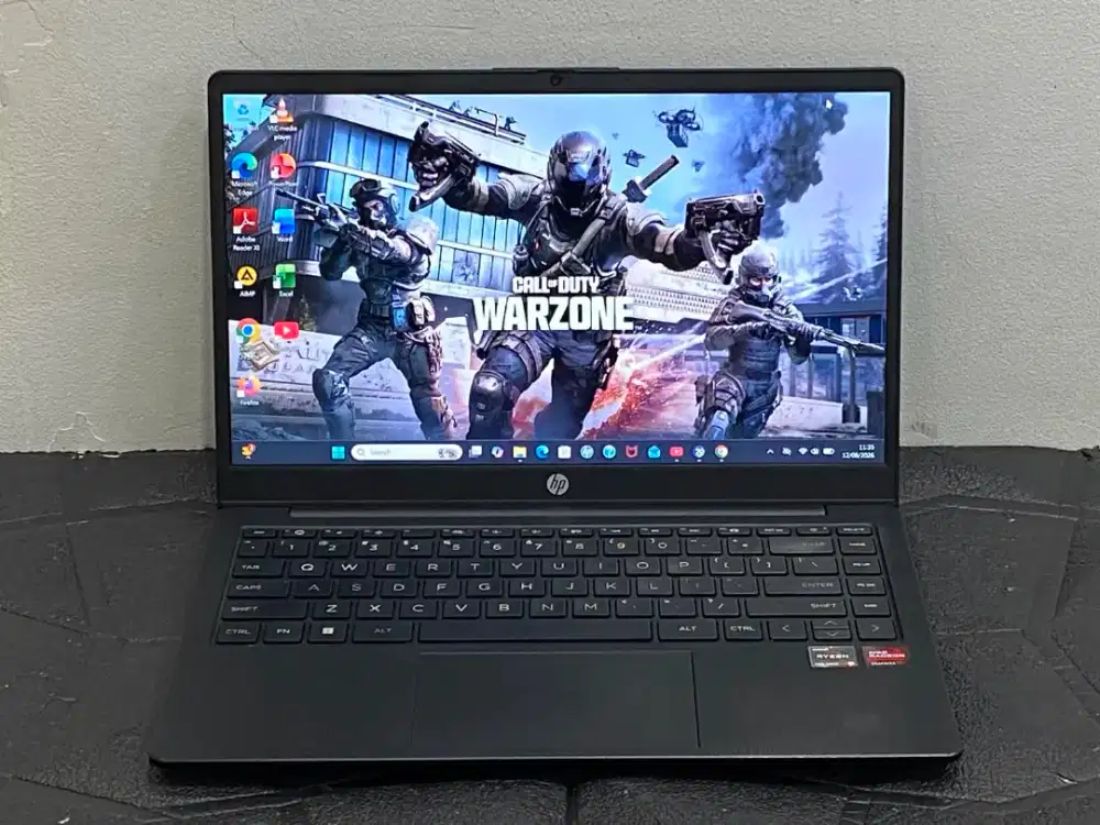 Laptop : HP 14-em0xxx AMD Ryzen 5 7520U RAM 8GB/SSD 512GB