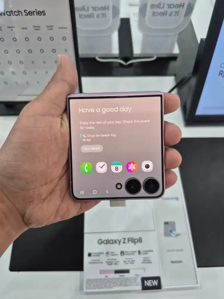 Galaxy Z flip 8 New Po