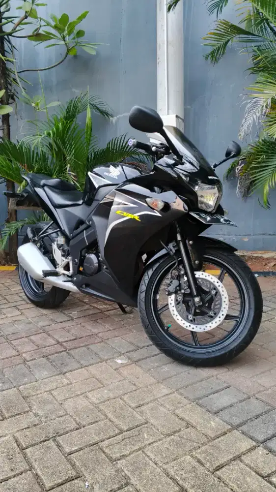 Honda CBR 150R CBU Thailand 2013