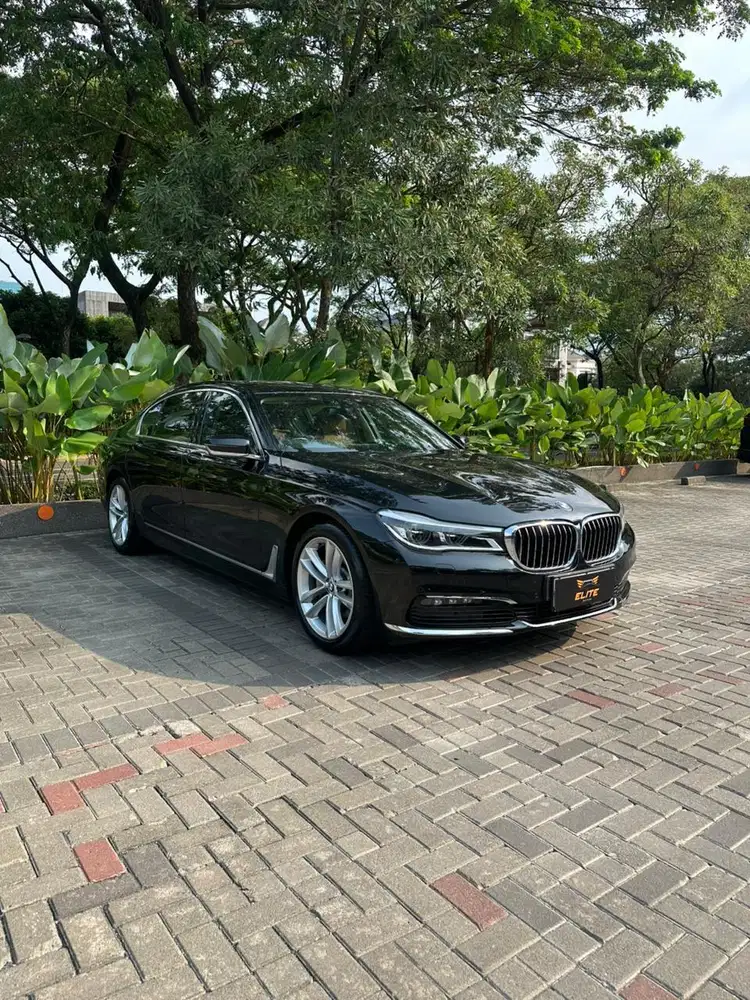 [ODO 27RB] BMW 730Li Luxury G12 2018