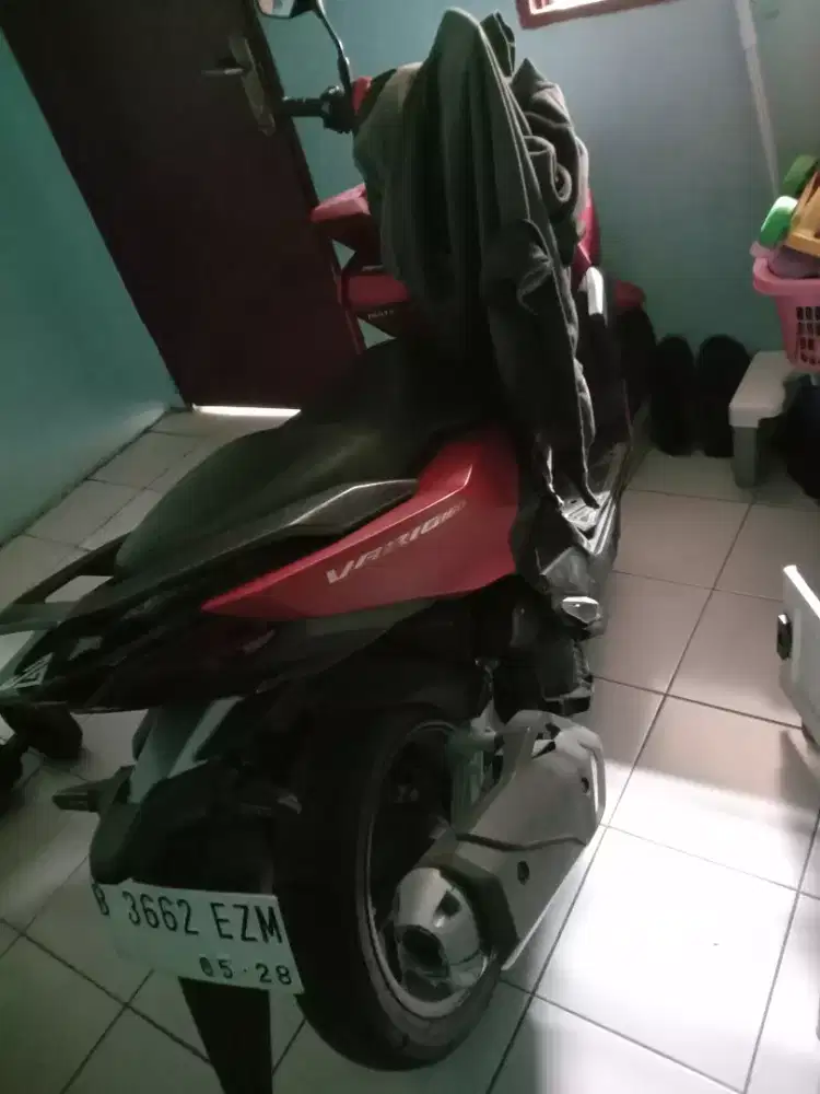 Vario 2023 B depok