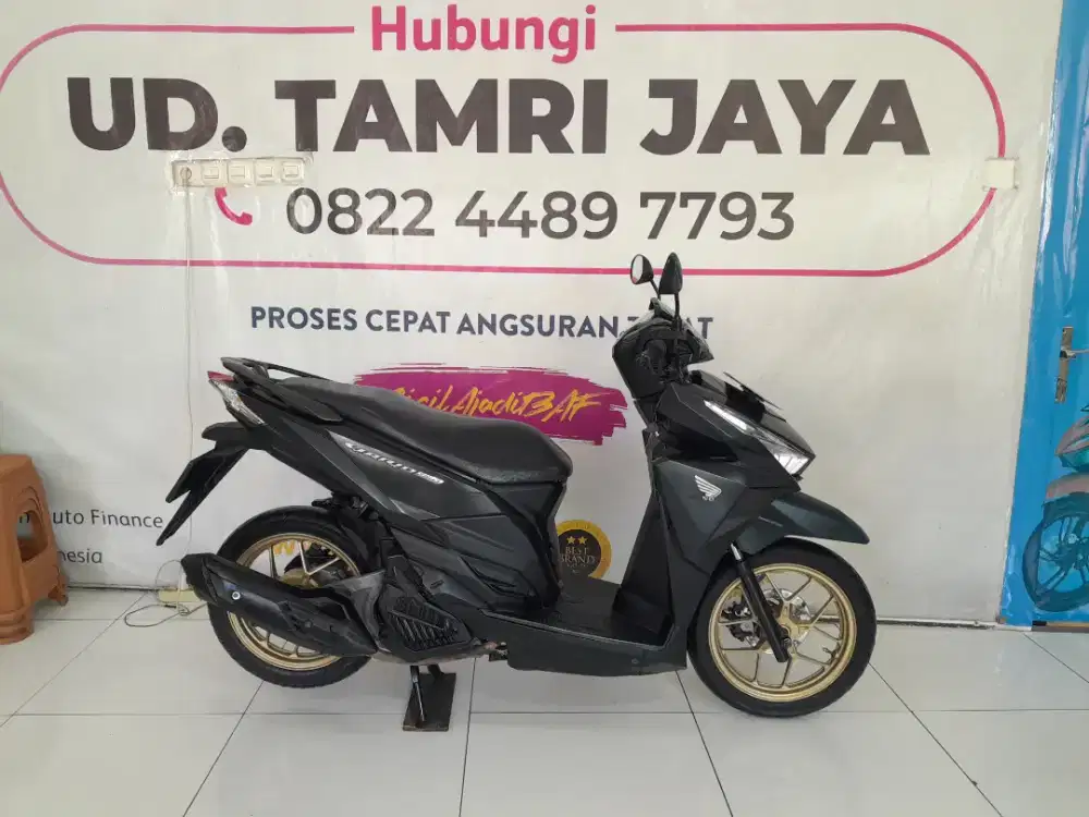BLACK HONDA VARIO 150 2017
