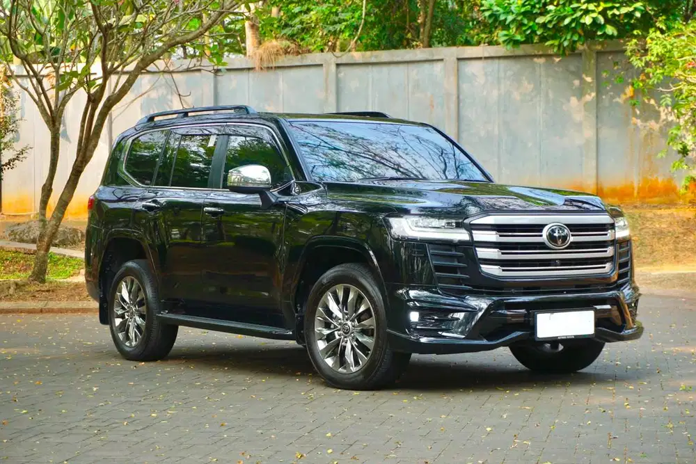 Toyota Land Cruiser 300 VX-R 4x4 2023 / 2024