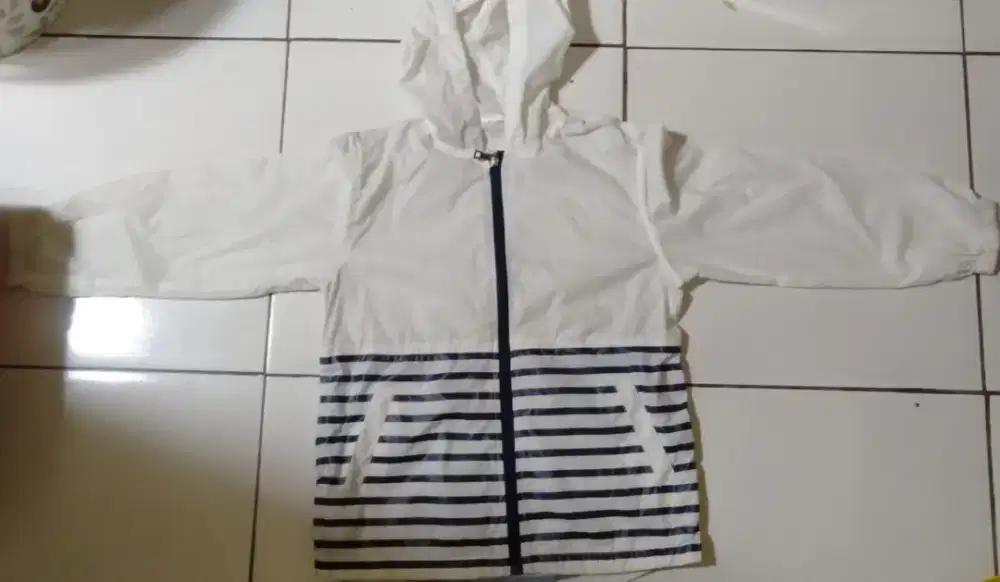 Jaket Hujan Anak Perempuan Usia 7-8 tahun