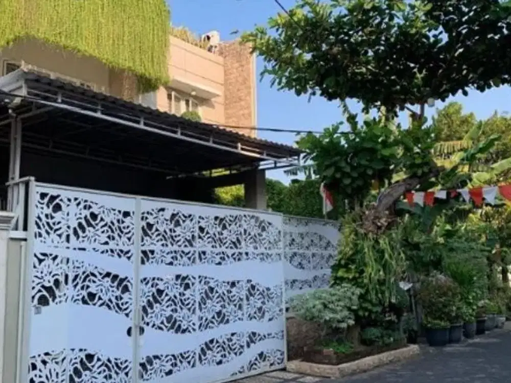Rumah Manyar Indah Kondisi Sangat Terawat, Siap Huni, Lingkungan Tenang