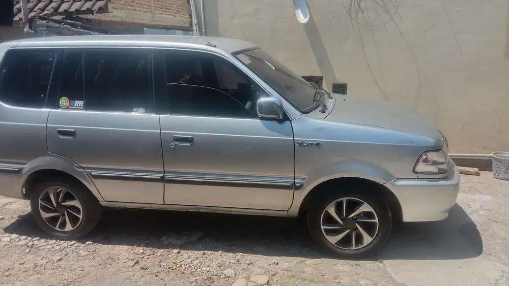 Toyota Kijang 2002 Bensin