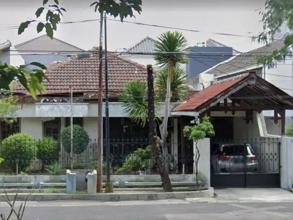 Rumah Second Manyar Kertoadi, Row Jalan Kembar, Dekat ke Raya Merr