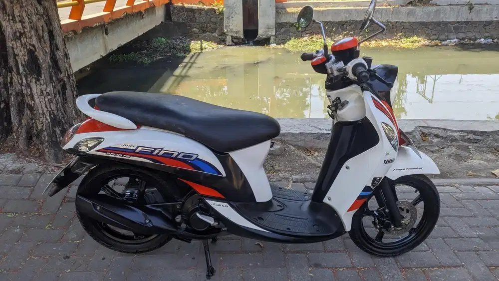 Fino sporty fi 2015 Putih Merah