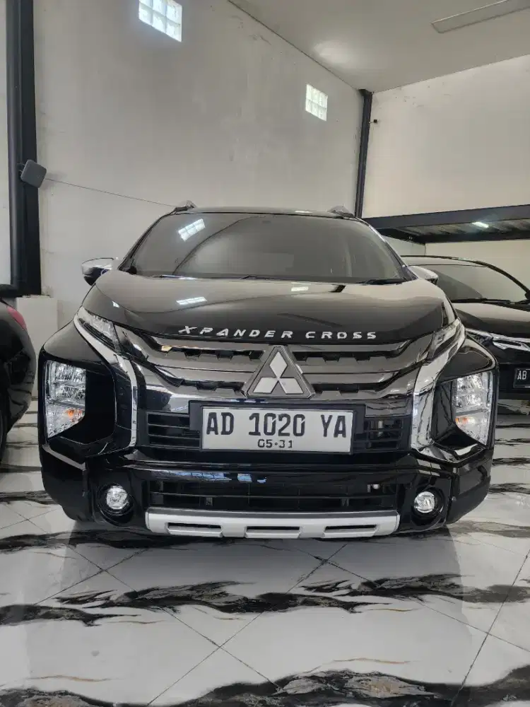 Dijual Xpander Cross premium 1.5 automatic asli ad low km istimewa