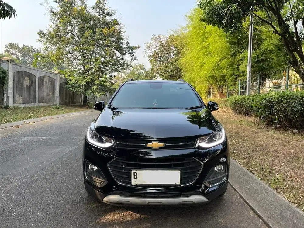 Trax 2018 Premier Tangan 1
