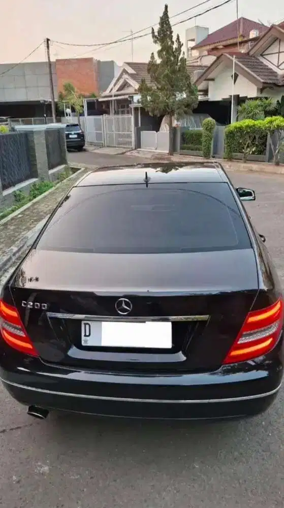 Mercedes-Benz C200 2013 Bensin