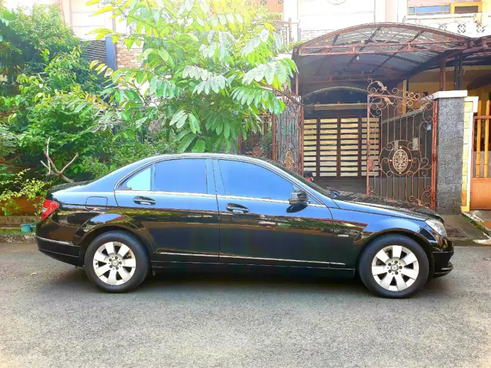 Dijual Mobil Mercy C200 Kompressor tahun 2008 A/T