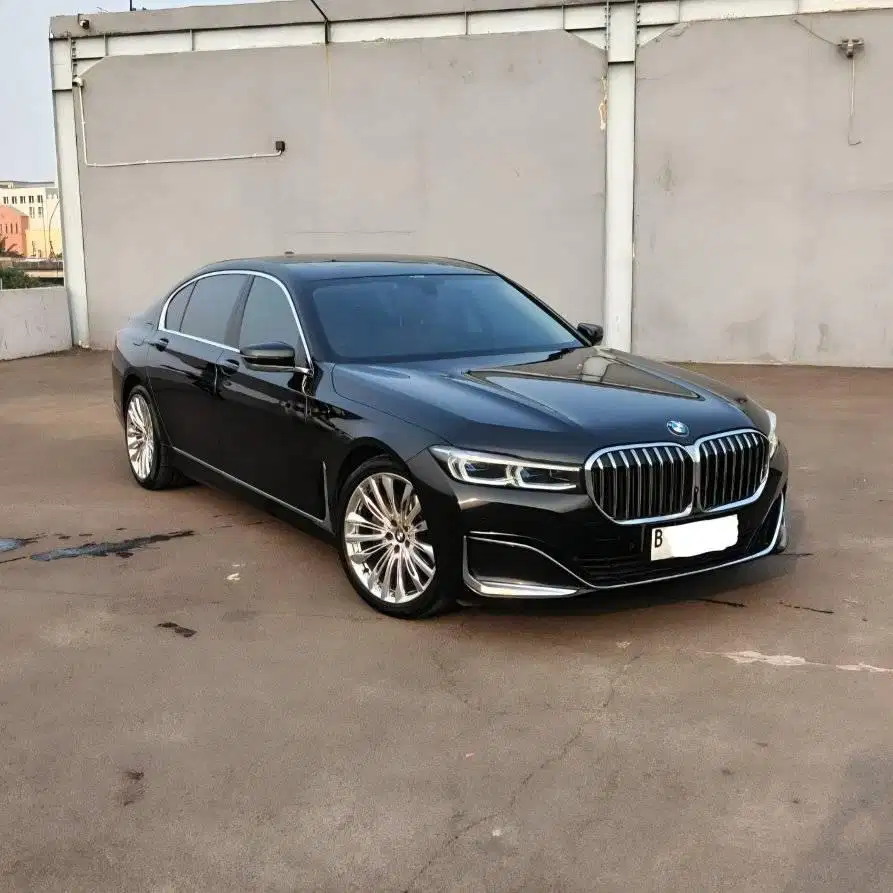 2019 Pemakaian 2020 BMW 740li Opulence Km 56000 Tangan Pertama