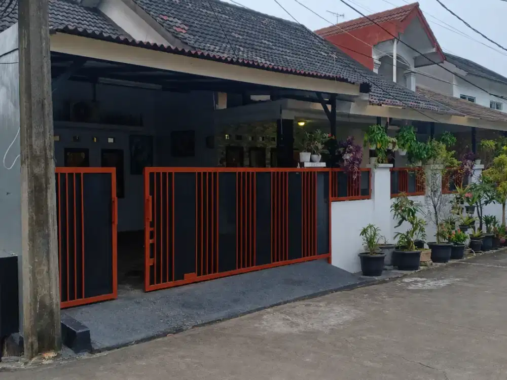 Rumah Hoek Bebas Banjir 2M, Dekat Grand Galaxy Bekasi Selatan