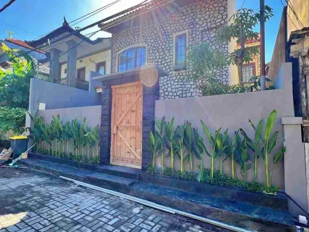 DI JUAL VILA SIAP HUNI PETITENGET SEMINYAK