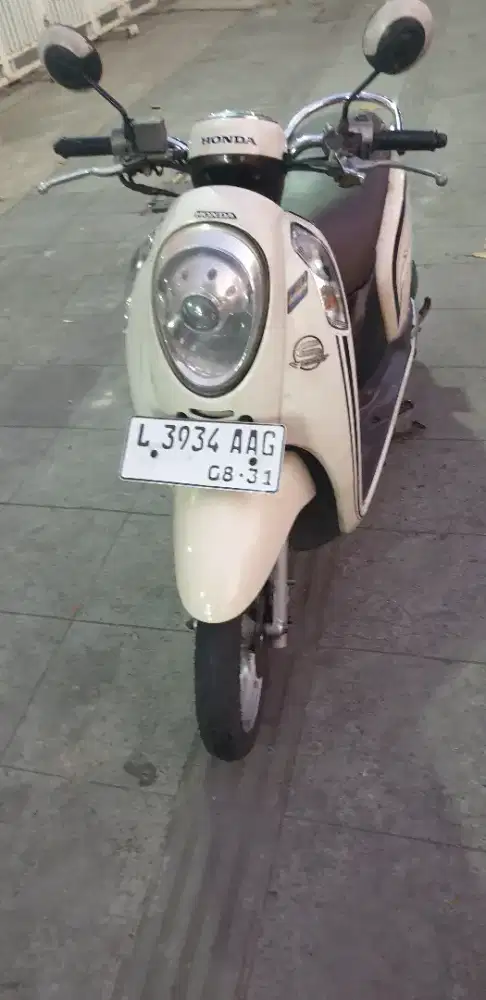 Scoopy Stylish th 2016 mulus pjk baru 08-2027 plat 2031