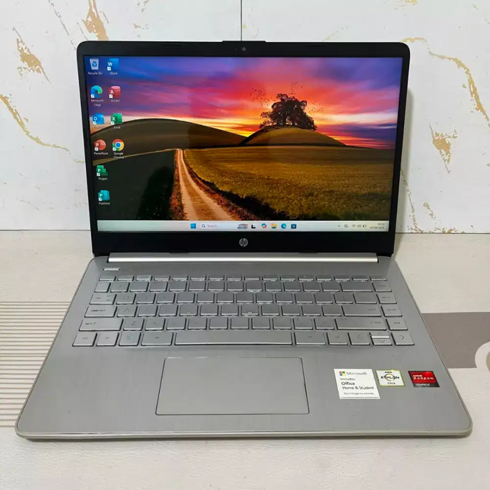 Laptop HP 14s-fq0 (2020).