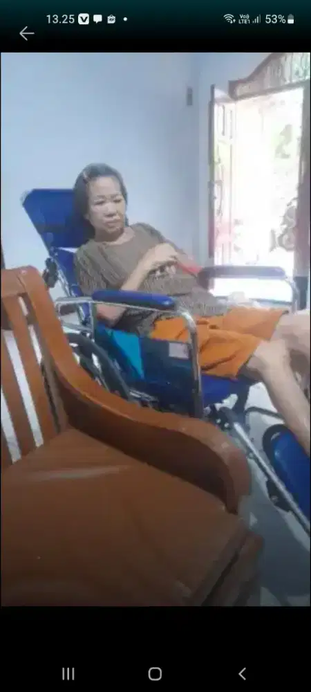 Dibutuhkan segera 1 wanita untuk penjaga ibu lansia