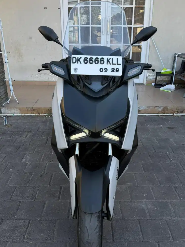 Xmax ABS keyless 250 2024
