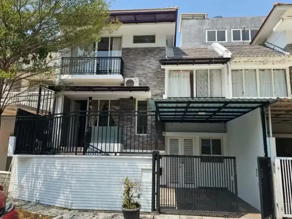 Dijual Rumah Pik Layar Permai, LT 120 M², 2,5 Lantai, 3+1 KT, Rp 4,35 M Nego