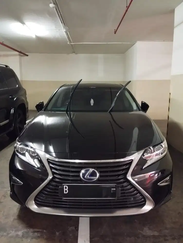 LEXUS ES300H AT