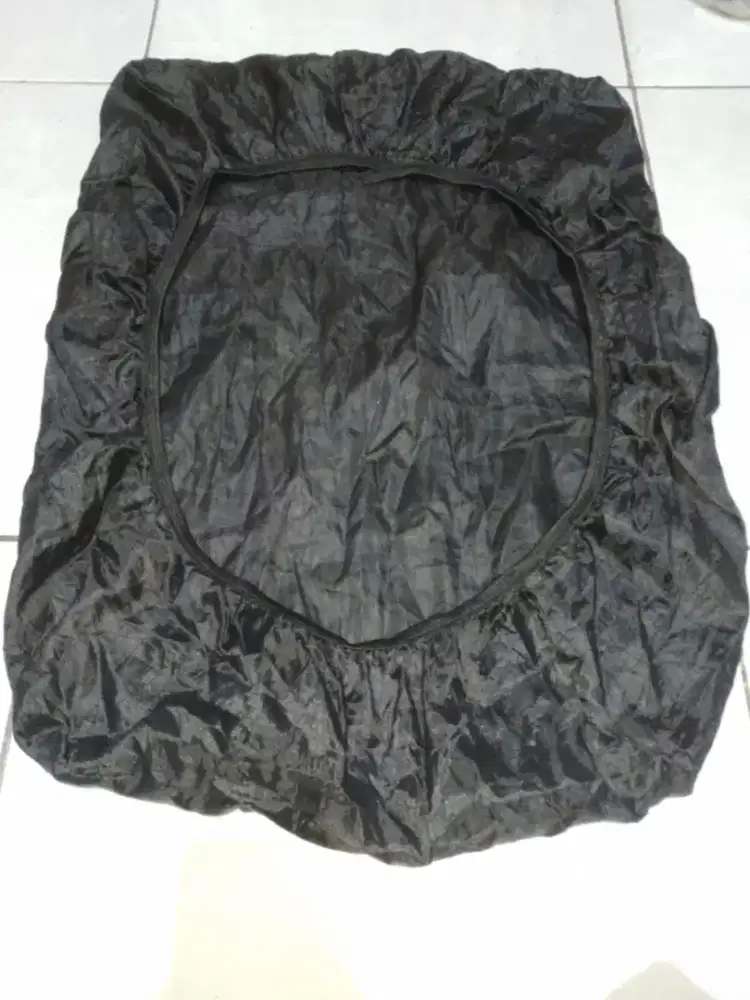 Sarung tas pelindung hujan, size P55cm L40cm, bahan kuat, kondisi ok,n