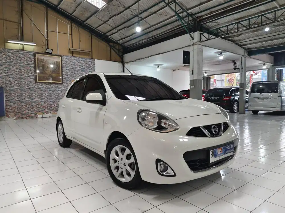 Nissan March XS 1.5 AT 2014 LOW KM 60RB ASLI ISTIMEWA SIAP PAKAI