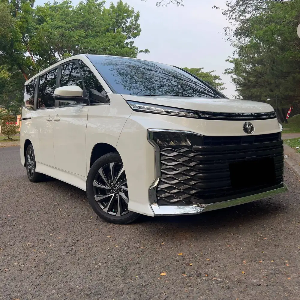 2022 Toyota Voxy 2.0 CVT TSS Facelift