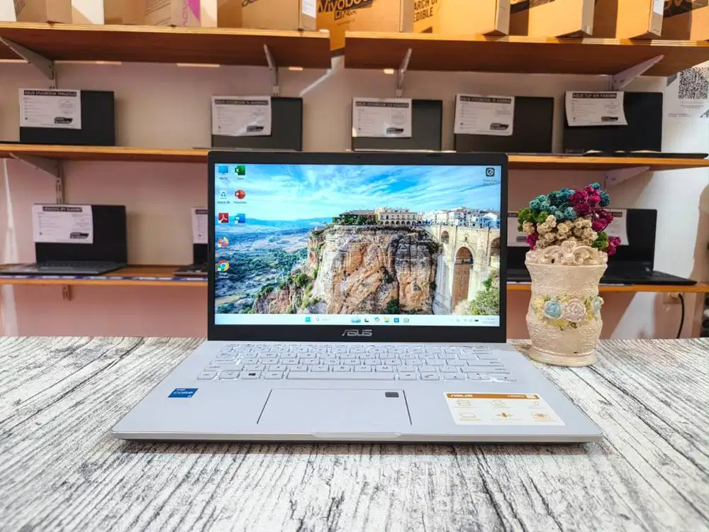 Laptop ASUS VIVOBOOK 14 A1404EA Intel Core i3-1115G4 Ram 4GB