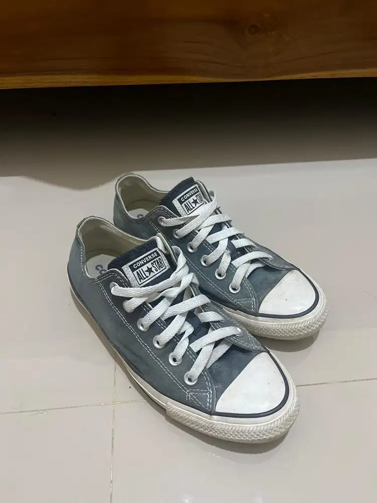 sepatu converse low sz 40 ori