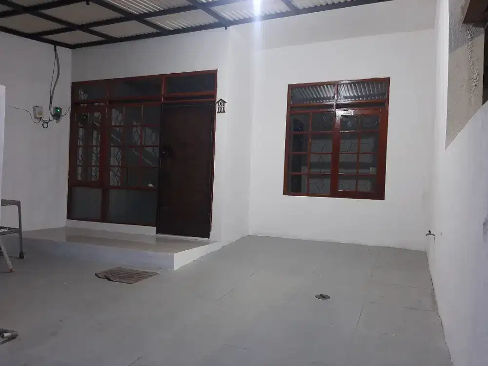 Rumah 2 Lantai bagus TKI Taman Kopo indah 2 depan pasar segar
