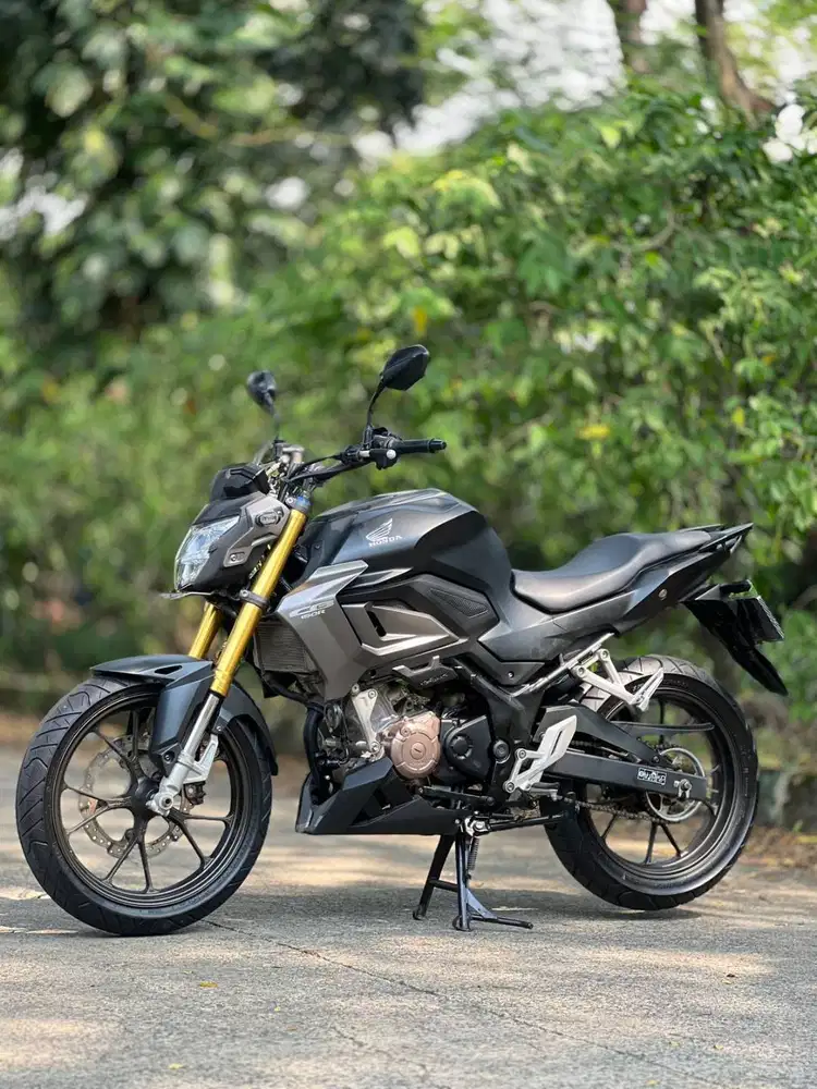 HONDA NEW CB 150R BLACK 2021 KM LOW PAJAK PANJANG FULL MULUS