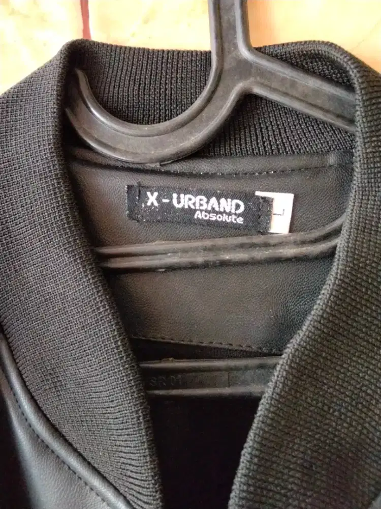 Jaket Semi Kulit