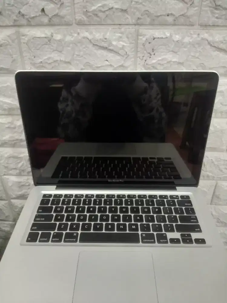 bu jual MacBook Pro 13 2011 2gb/500gb