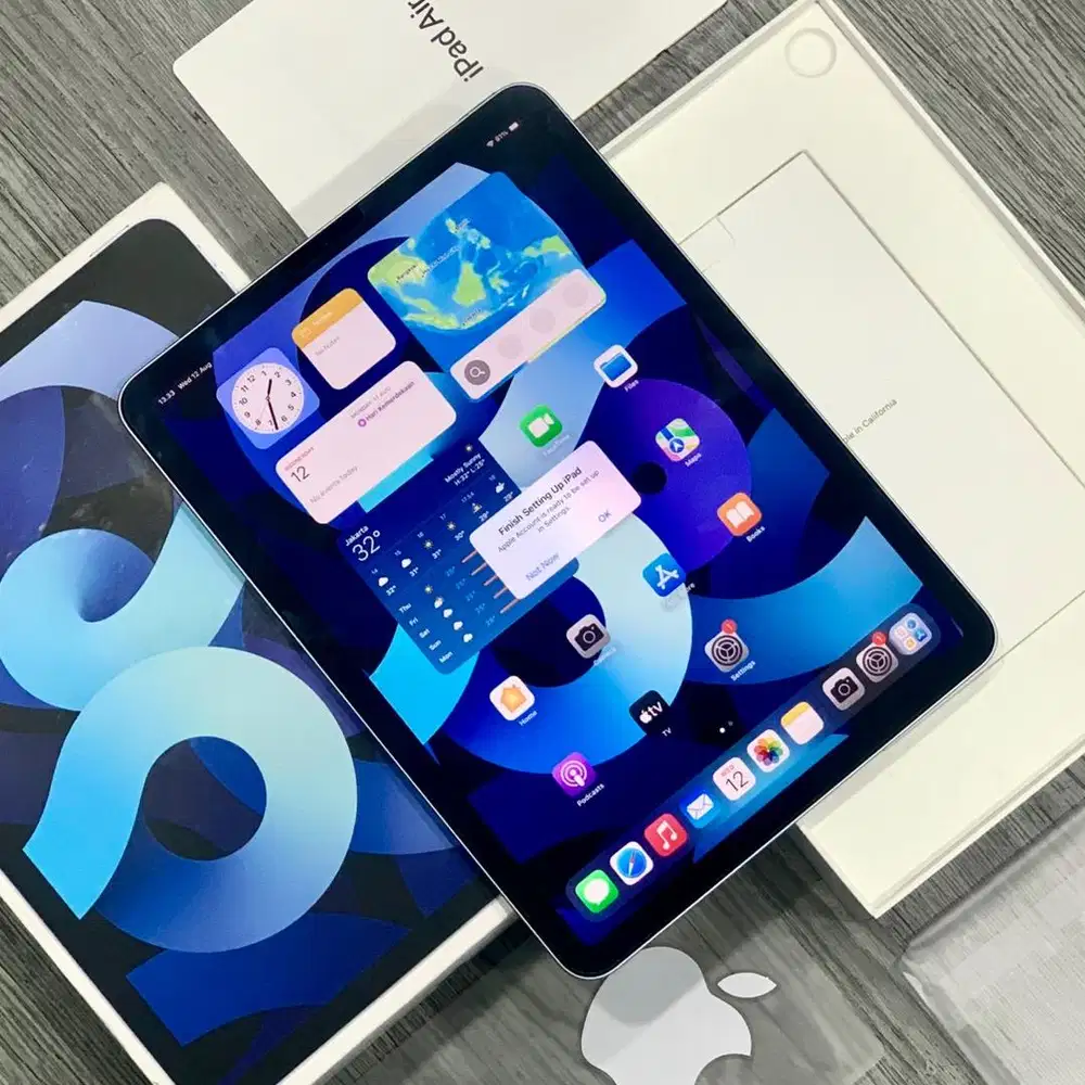 IPAD AIR 4 64GB WIFI MULUS LENGKAP
