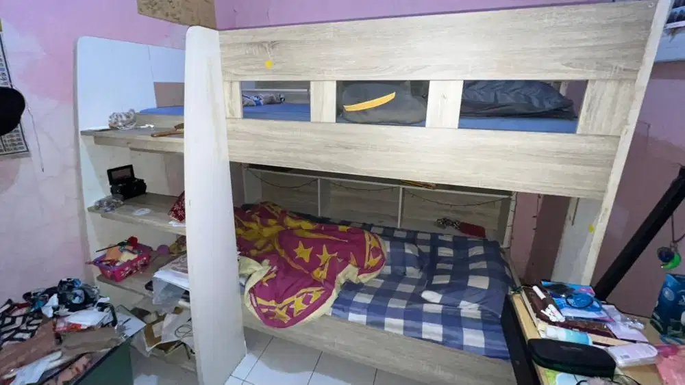 bunk bed / kasur tingkat