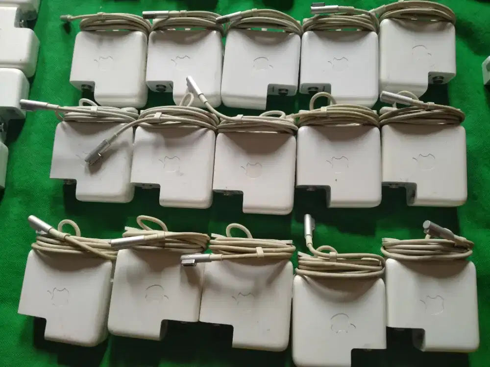 Charga macbook pro 2008-2012 , normal siap pakai,murner