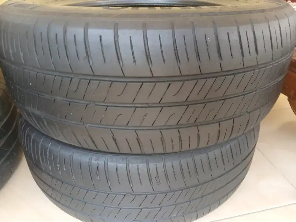 Ban ukuran R16 205/55