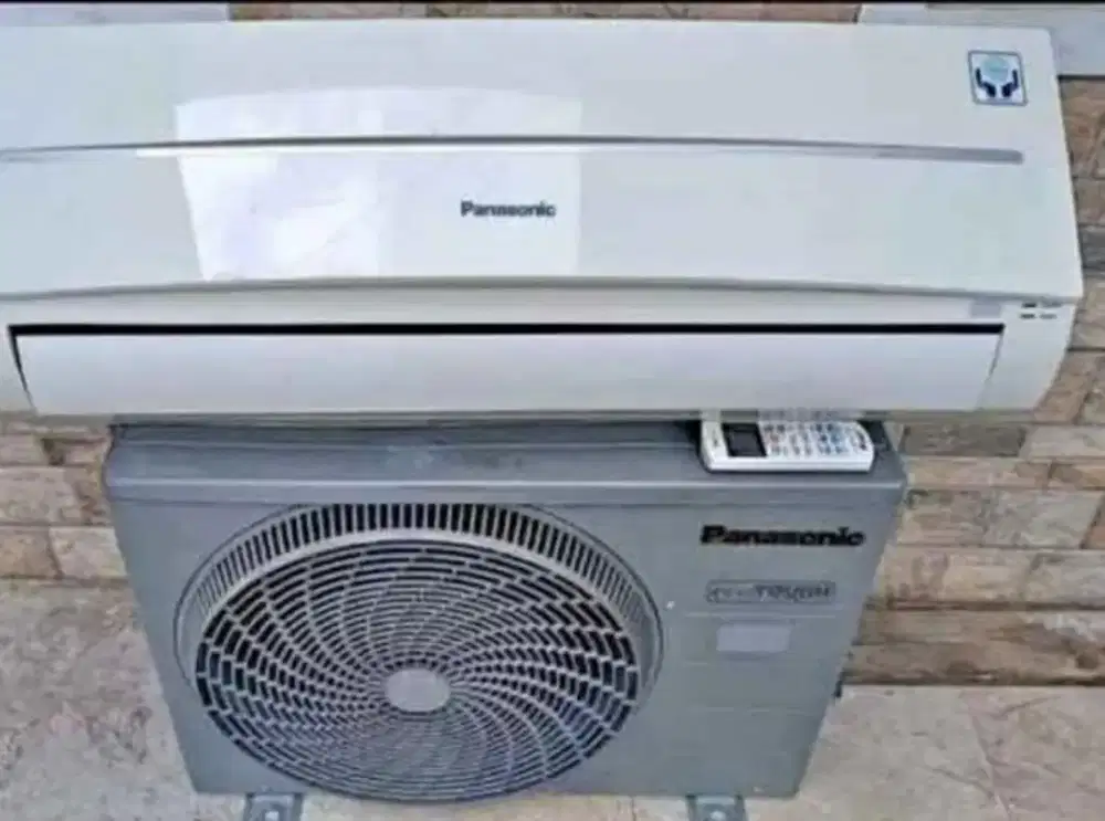 AC panasonic 1/2pk dijamin masih dingin