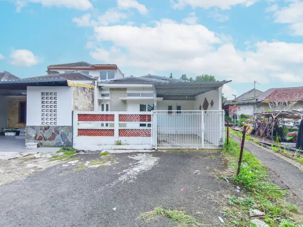 Rumah SHM Luas 10 Menit ke Transmart Yasmin Bogor Dibantu KPR J-30755