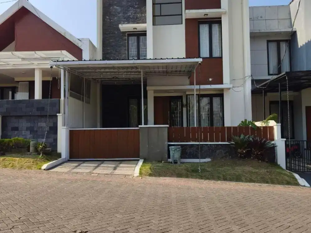 Dijual Rumah Minimalis 2 Lantai di Greenland Tidar Malang