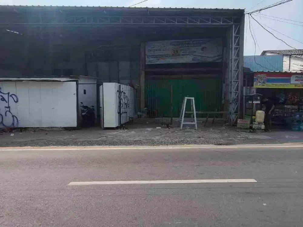 Ruang usaha 1 lantai,akses jalan 2 mobil cocok buat usaha, diceger, Cipayung, Jaktim